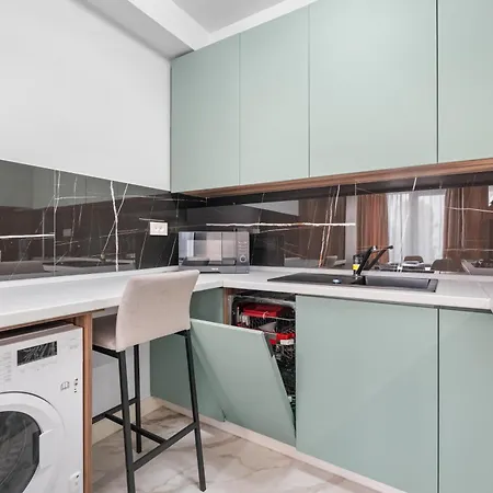 Modern With Balcony & Parking Apartment Bucharest
